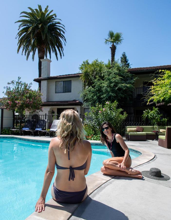 Roman Spa Resort Calistoga Exterior photo